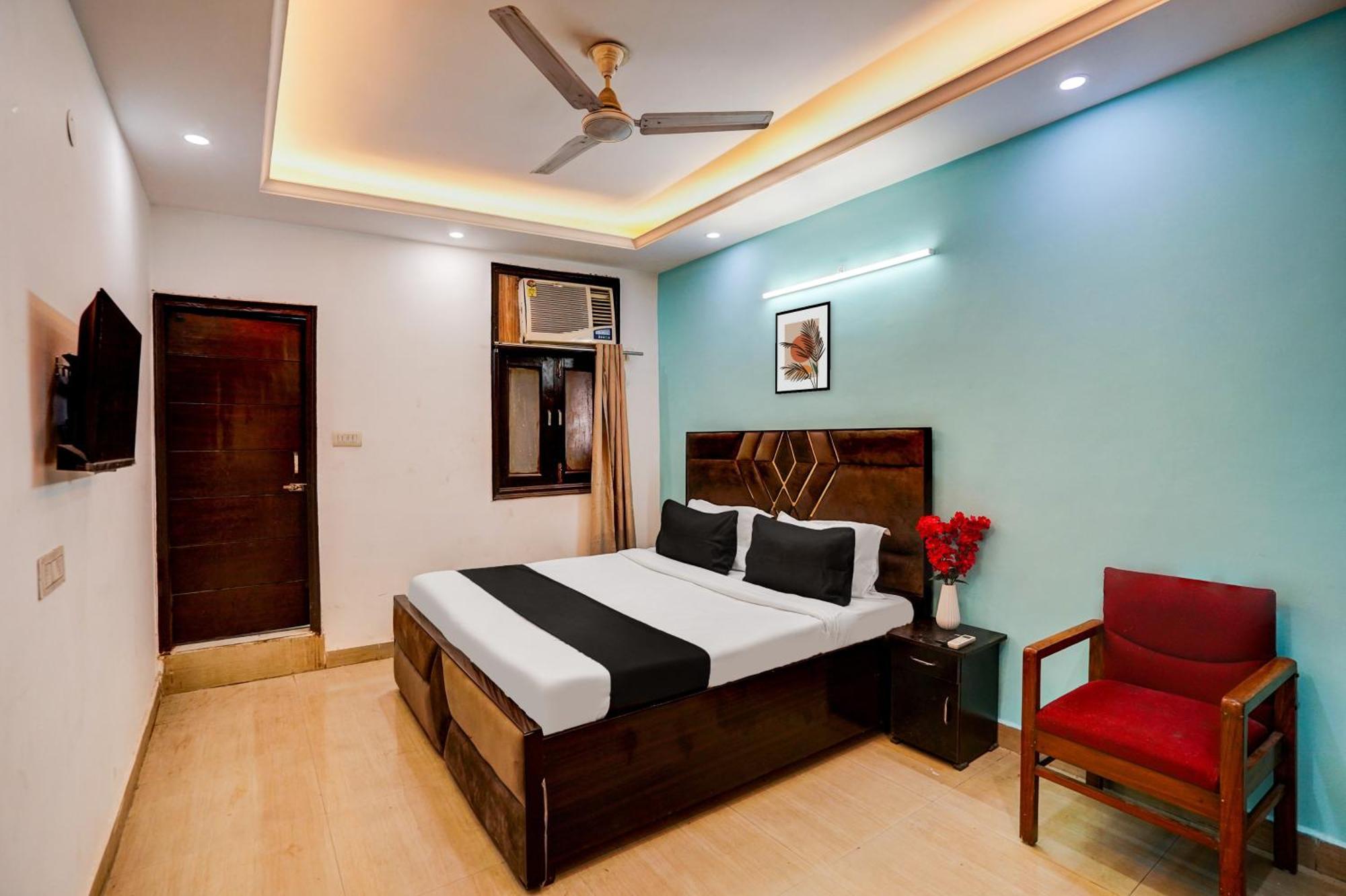 Hotel O Silver Key Kd Plaza Near Saket Metro Station Neu-Delhi Exterior foto