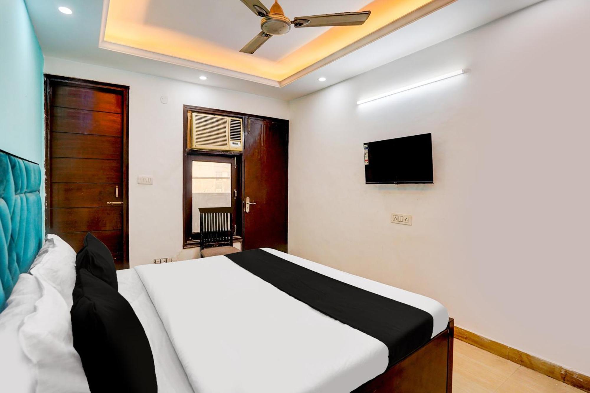 Hotel O Silver Key Kd Plaza Near Saket Metro Station Neu-Delhi Exterior foto