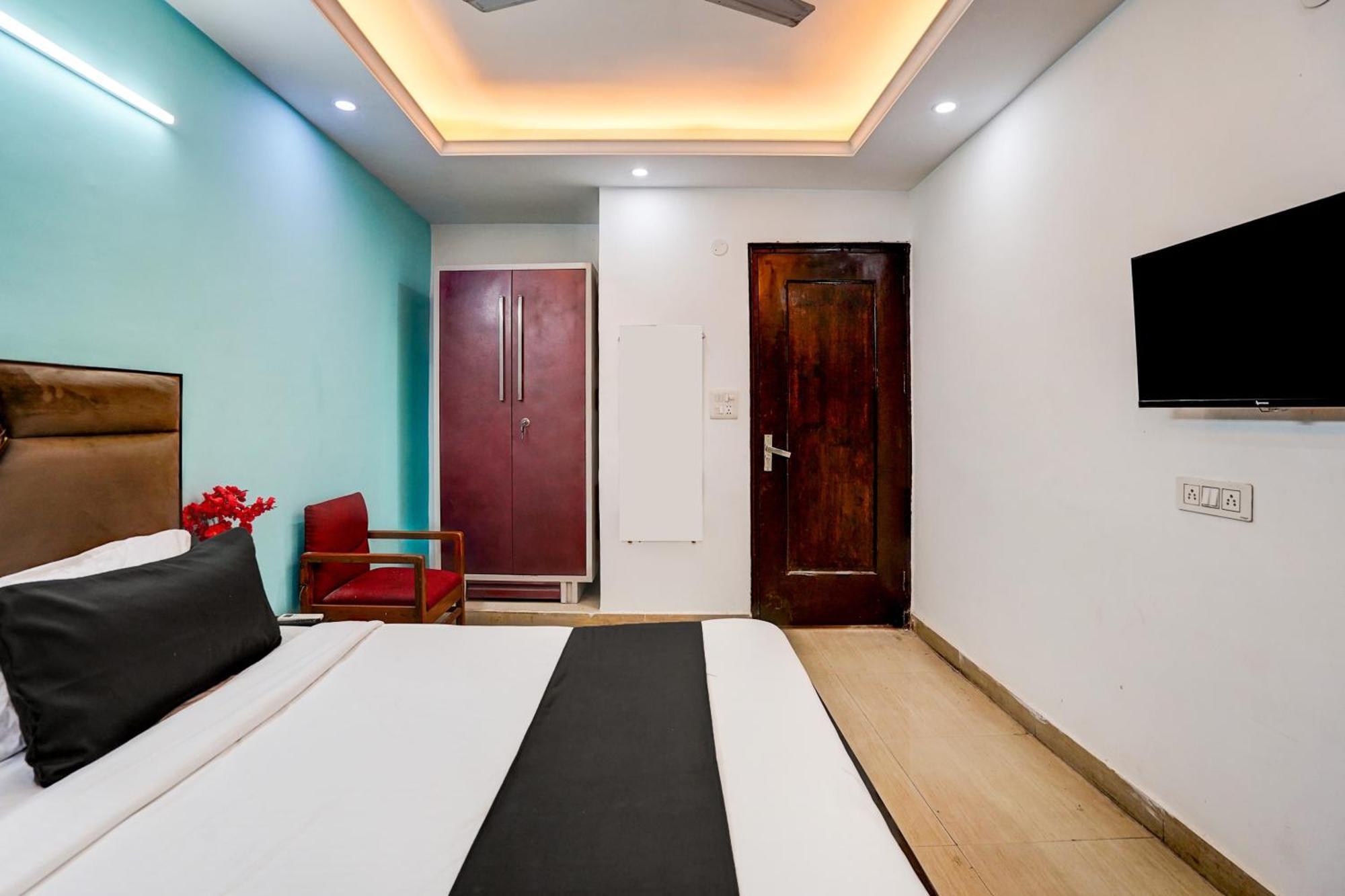 Hotel O Silver Key Kd Plaza Near Saket Metro Station Neu-Delhi Exterior foto