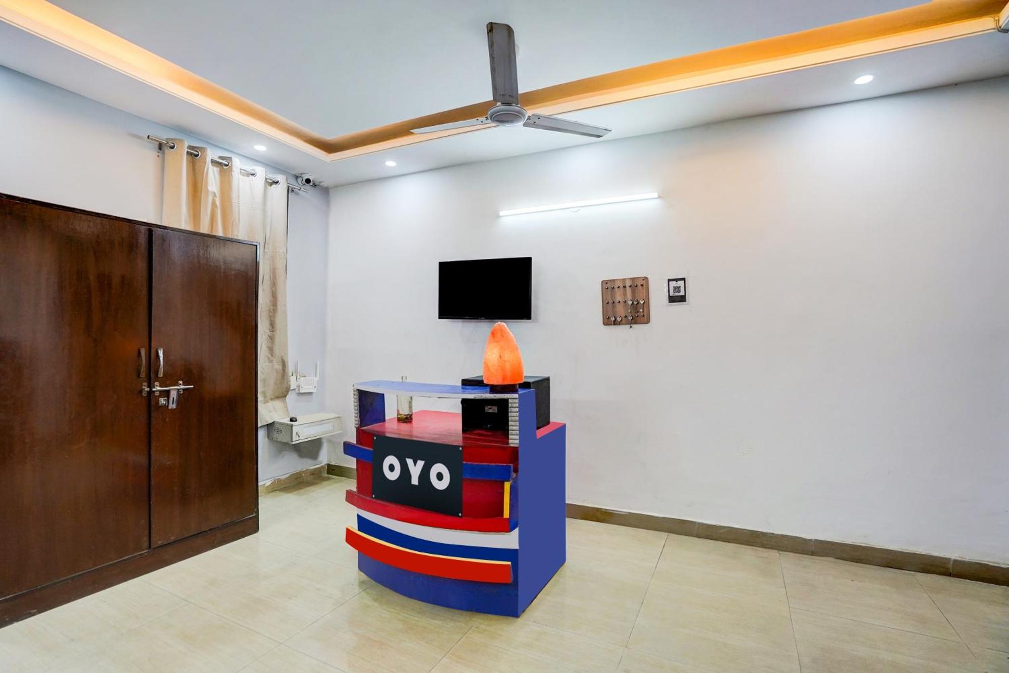 Hotel O Silver Key Kd Plaza Near Saket Metro Station Neu-Delhi Exterior foto