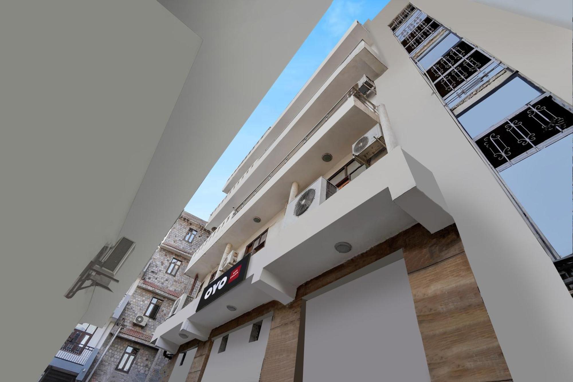 Hotel O Silver Key Kd Plaza Near Saket Metro Station Neu-Delhi Exterior foto