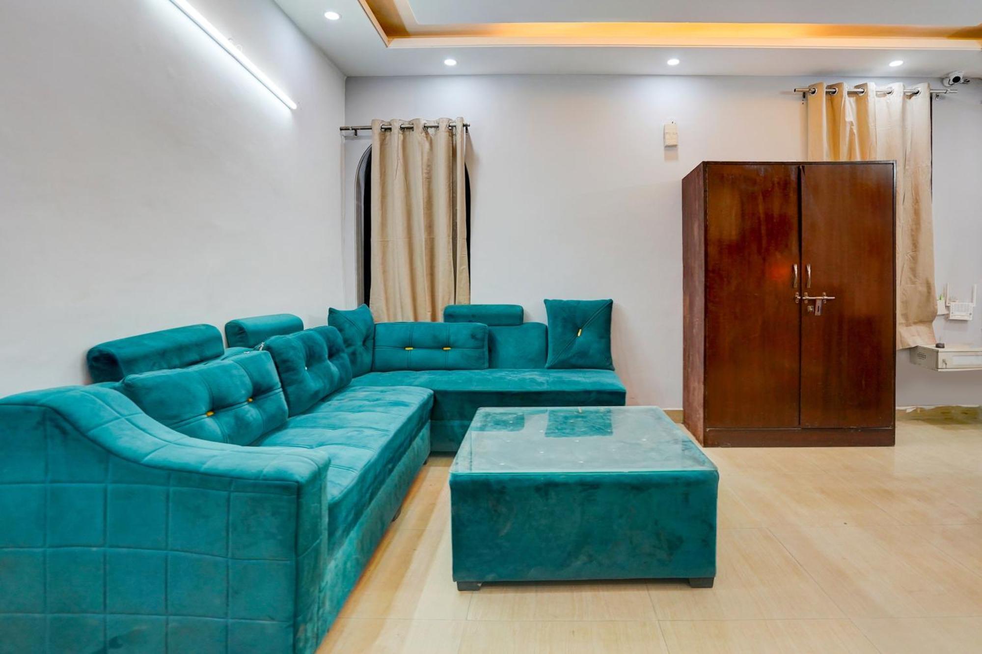 Hotel O Silver Key Kd Plaza Near Saket Metro Station Neu-Delhi Exterior foto