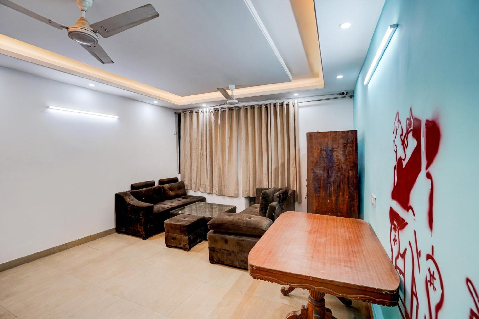 Hotel O Silver Key Kd Plaza Near Saket Metro Station Neu-Delhi Exterior foto