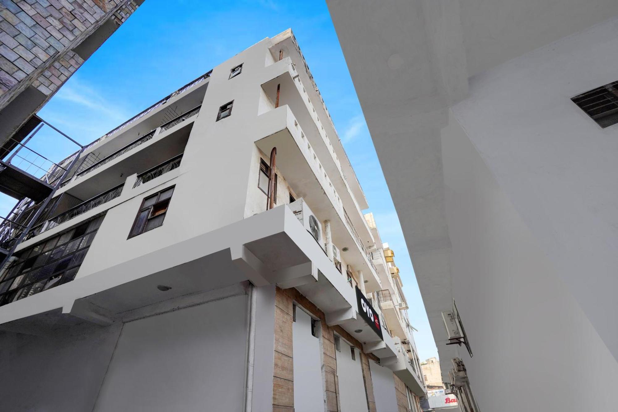 Hotel O Silver Key Kd Plaza Near Saket Metro Station Neu-Delhi Exterior foto